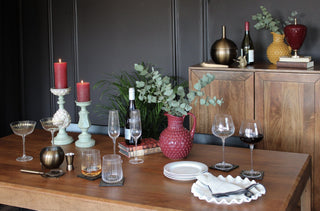 Bar & Dining