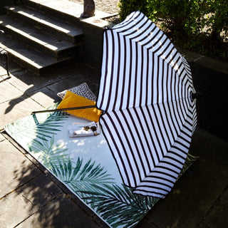 Black & White Garden UmbrellaOriana BOutdoor