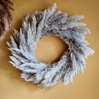 Pampas Wreath | 2 Colours in Outlet from Oriana B www.orianab.com