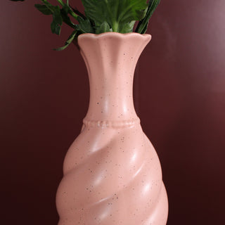 Twisted Pink VaseOriana BHomewares